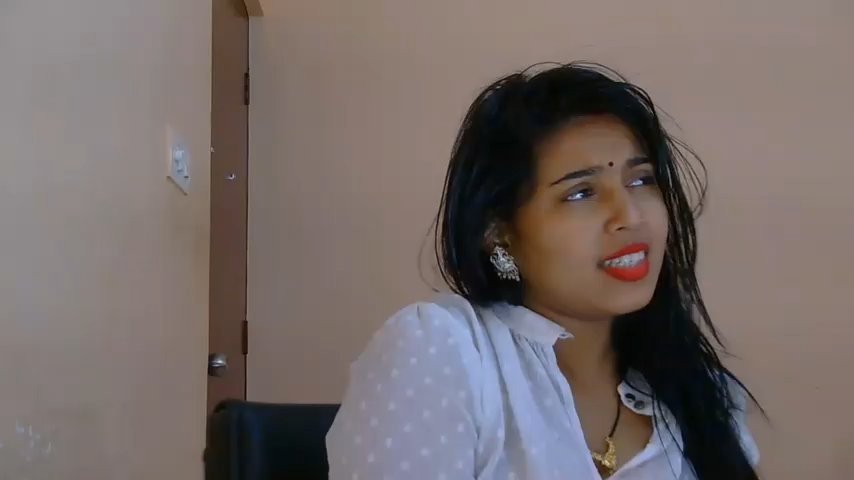 Cute-Simmi69 live cam screenshot female on Tip.show – Interactive Live Cam Shows — screenshot #3