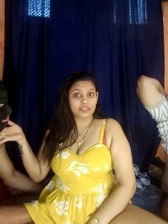 Sexy_DarloSiya live cam screenshot malefemale on Tip.show – Interactive Live Cam Shows — screenshot #2
