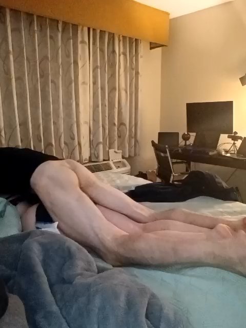 KITTYBOOBOOFUXX live cam screenshot malefemale from United States on Tip.show – Interactive Live Cam Shows — screenshot #1