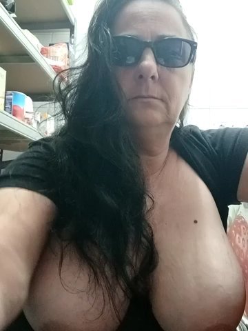 eroticjessitop live cam screenshot malefemale from Italy on Tip.show – Interactive Live Cam Shows — screenshot #1