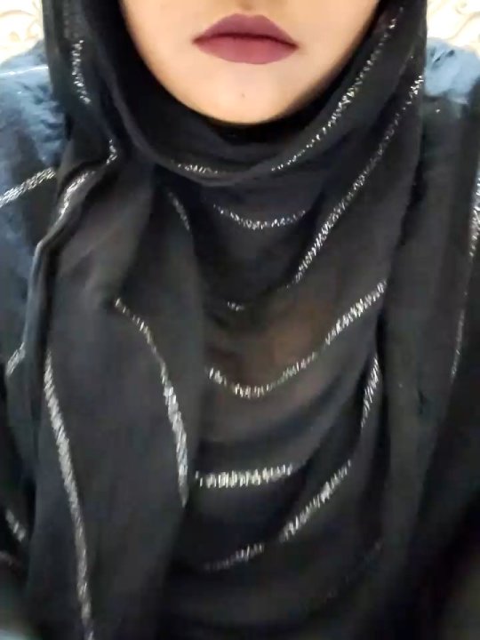 Indian-Nazia live cam screenshot female from India on Tip.show – Interactive Live Cam Shows — screenshot #1