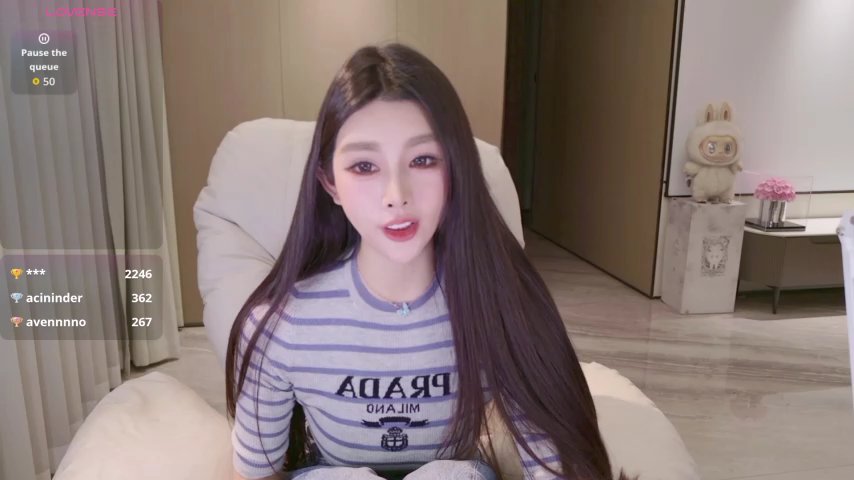 Angelababy520_ live cam screenshot female on Tip.show – Interactive Live Cam Shows — screenshot #1