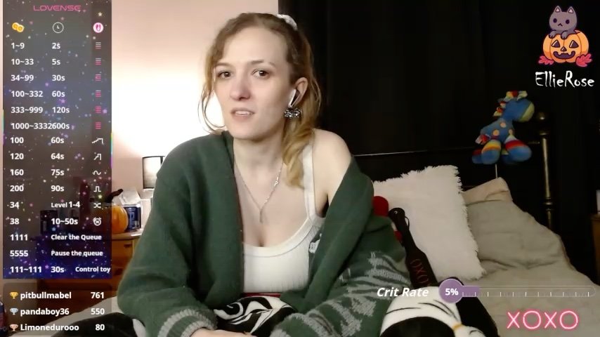 EllieeRose live cam screenshot female from United Kingdom on Tip.show – Interactive Live Cam Shows — screenshot #1