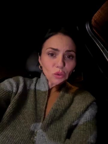 KimKelly13 live cam screenshot females from Spain on Tip.show – Interactive Live Cam Shows — screenshot #1