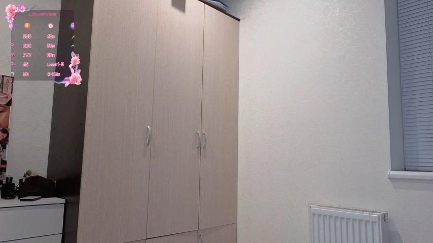 BabySofa live cam screenshot female on Tip.show – Interactive Live Cam Shows — screenshot #2