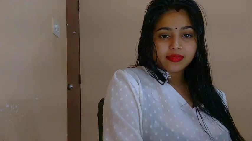 Cute-Simmi69 live cam screenshot female on Tip.show – Interactive Live Cam Shows — screenshot #1