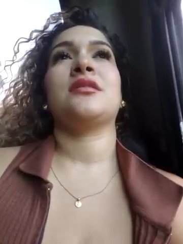 Sara_smiiith211 live cam screenshot malefemale from Colombia on Tip.show – Interactive Live Cam Shows — screenshot #1