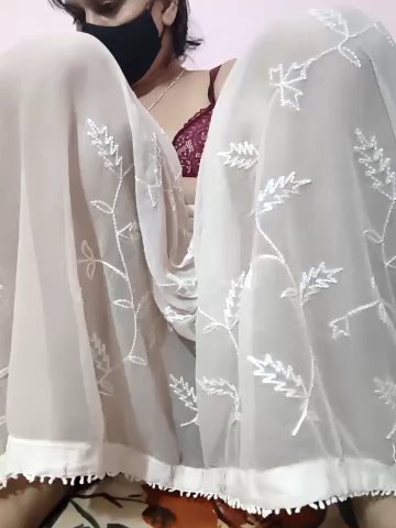 SpicyQueenX69 live cam screenshot female from India on Tip.show – Interactive Live Cam Shows — screenshot #1