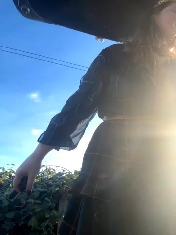 GingerSnap33 live cam screenshot malefemale from Canada on Tip.show – Interactive Live Cam Shows — screenshot #1