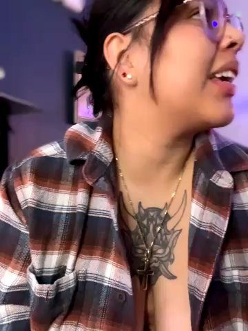 miacanela_xo live cam screenshot females from United States on Tip.show – Interactive Live Cam Shows — screenshot #1