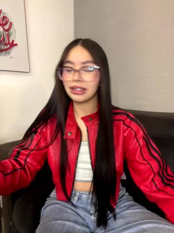 Karina16_pink live cam screenshot females from Colombia on Tip.show – Interactive Live Cam Shows — screenshot #1