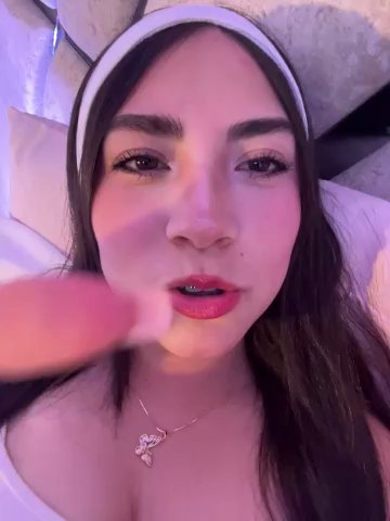 Melody_04 live cam screenshot female from Colombia on Tip.show – Interactive Live Cam Shows — screenshot #1