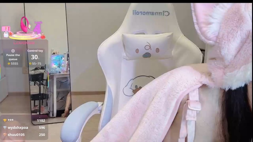 xixi_baby66 live cam screenshot female from China on Tip.show – Interactive Live Cam Shows — screenshot #8