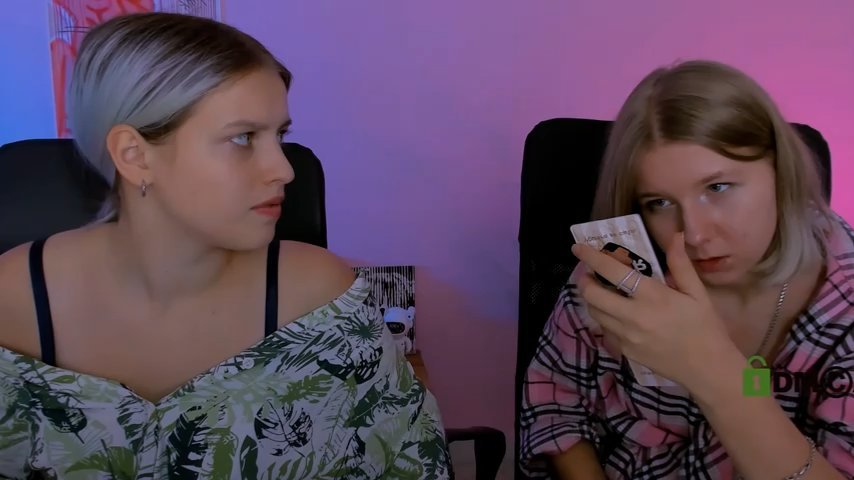 gloria_bubble live cam screenshot malefemale on Tip.show – Interactive Live Cam Shows — screenshot #2