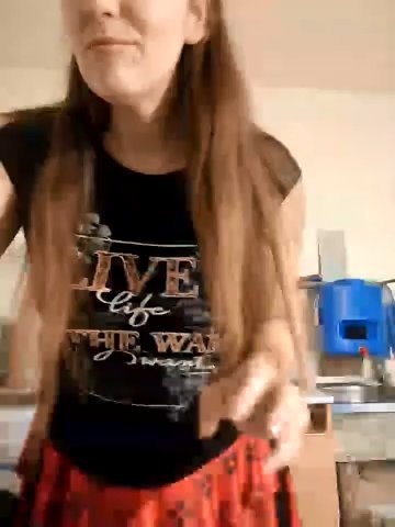 Yevgeshka-Milashka live cam screenshot female from Ukraine on Tip.show – Interactive Live Cam Shows — screenshot #6