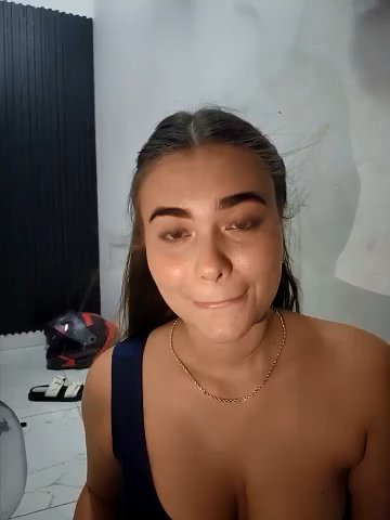 rapunzel069 live cam screenshot female on Tip.show – Interactive Live Cam Shows — screenshot #6