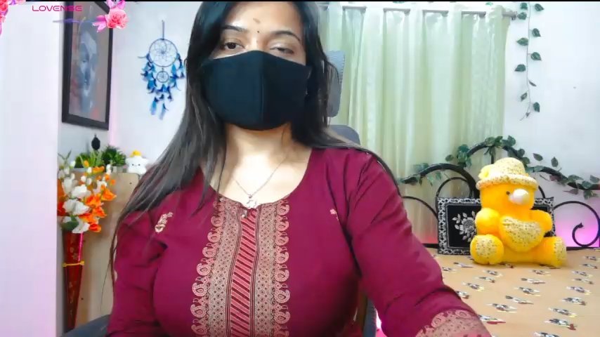 thyAnvi live cam screenshot female on Tip.show – Interactive Live Cam Shows — screenshot #7