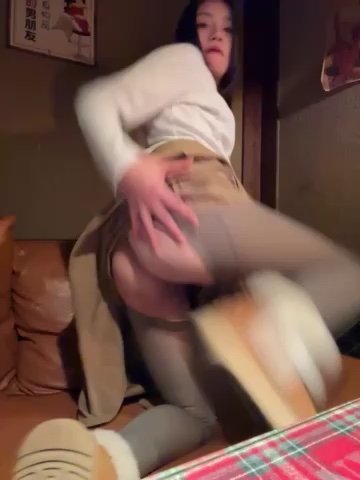 Asia-GoodLuck live cam screenshot female on Tip.show – Interactive Live Cam Shows — screenshot #5