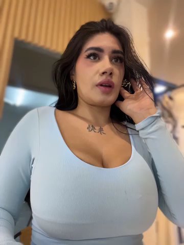 clarachanelricek live cam screenshot females on Tip.show – Interactive Live Cam Shows — screenshot #8