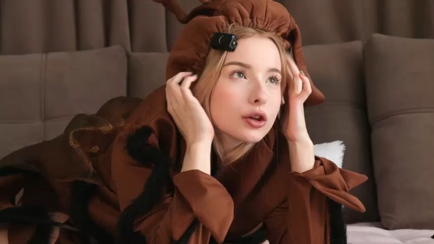 Nana_Wilson live cam screenshot female on Tip.show – Interactive Live Cam Shows — screenshot #8