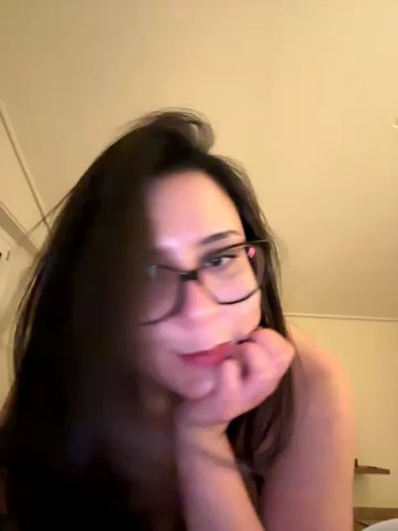 Its_Jade live cam screenshot malefemale from Italy on Tip.show – Interactive Live Cam Shows — screenshot #1