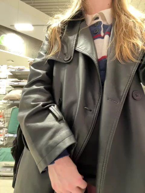 Sunny___Bunny live cam screenshot female on Tip.show – Interactive Live Cam Shows — screenshot #5